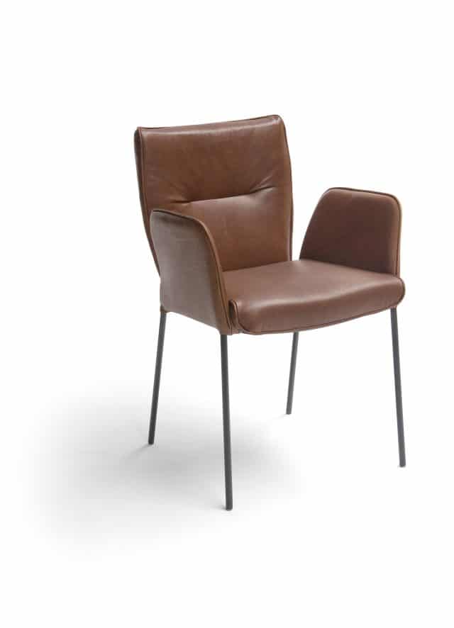 Navajo Arm Eetkamerstoel Met Armleuning Bruin Leer Industrieel Scaled
