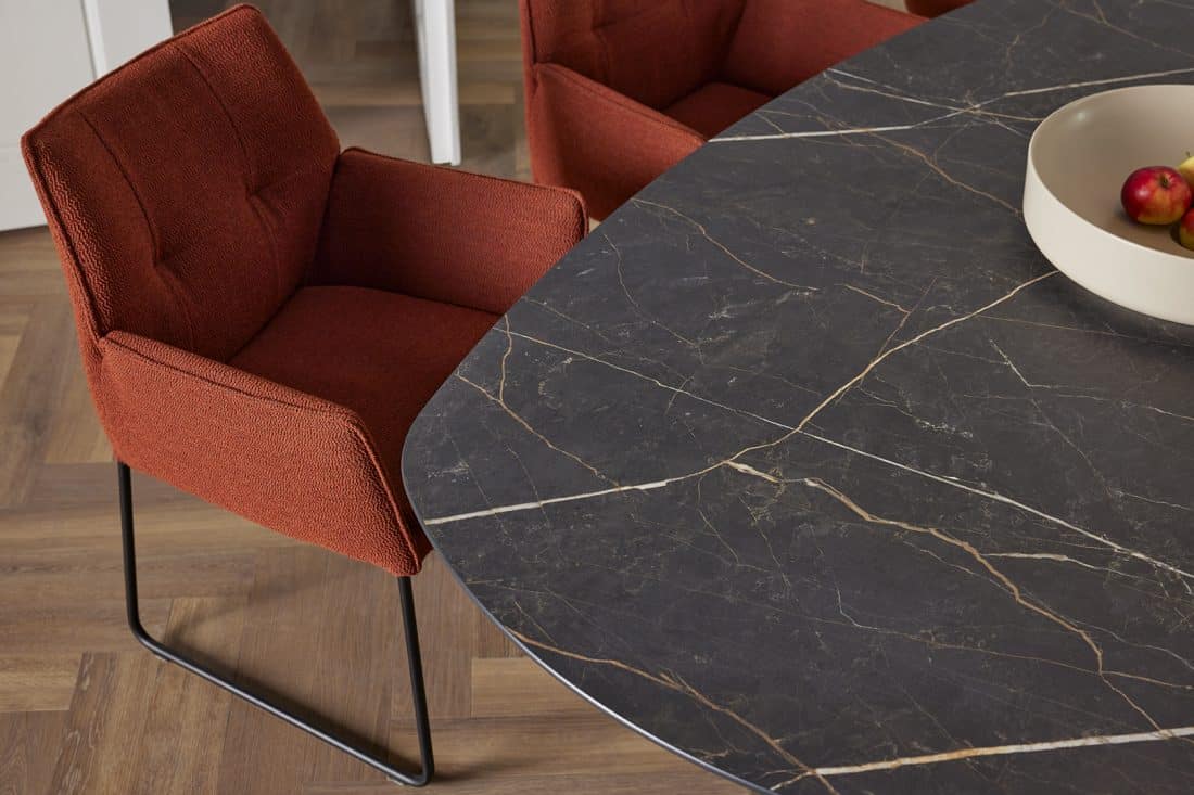 Thor Eettafel Deens Ovaal Hpl Marmerlook